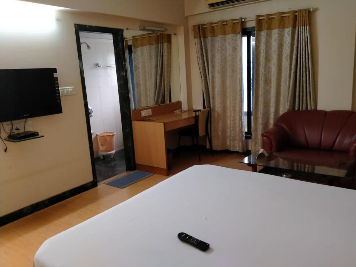 Hotel Pooja International Nashik Exterior foto