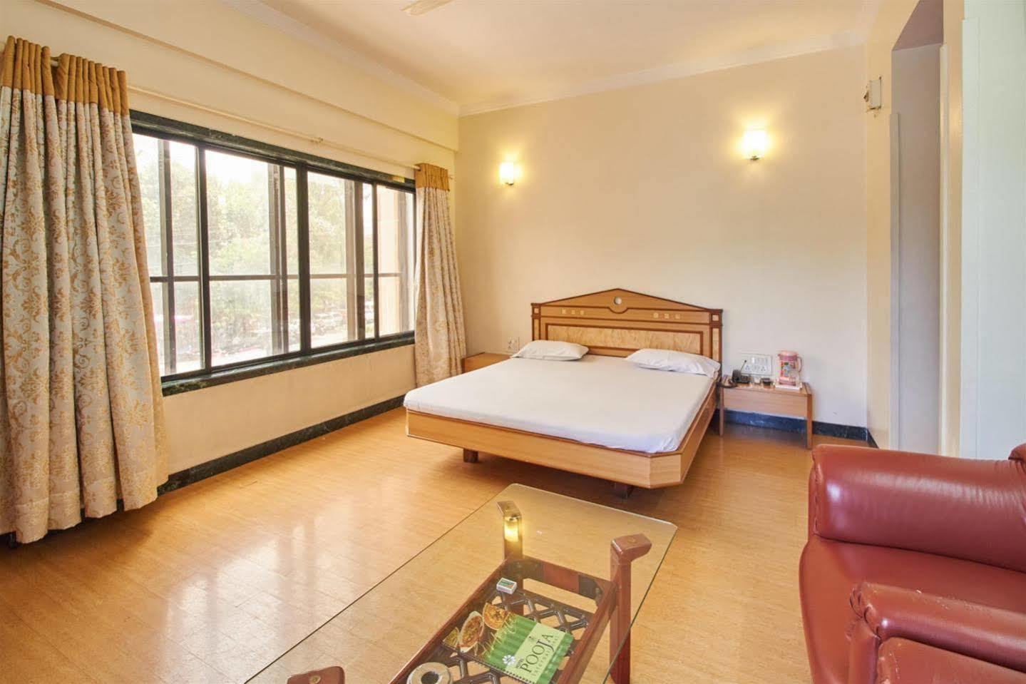 Hotel Pooja International Nashik Exterior foto