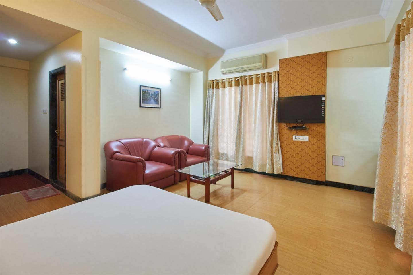 Hotel Pooja International Nashik Exterior foto